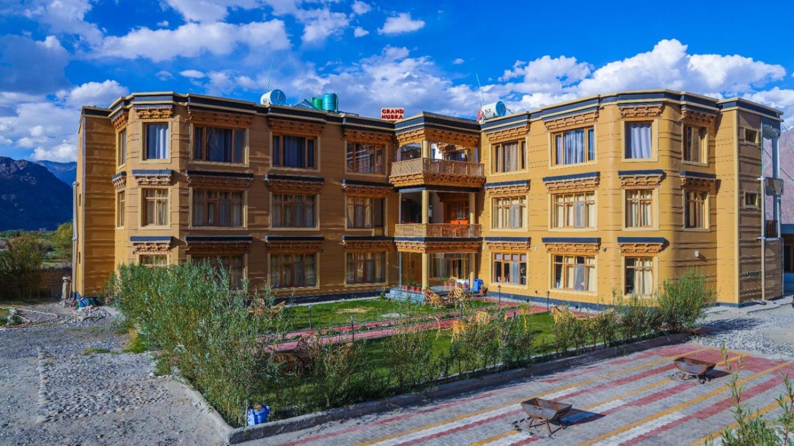 Hotel Grand Nubra Deskit Exterior photo